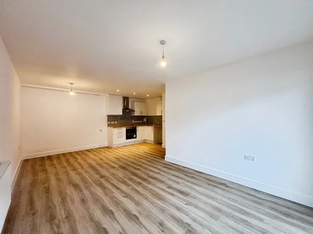 Camp Road, Farnborough, GU14, photo 3