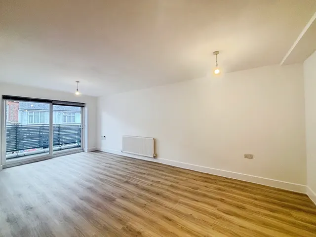 Camp Road, Farnborough, GU14, photo 2