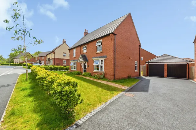 Photo 3 — Summers Road, Coalville