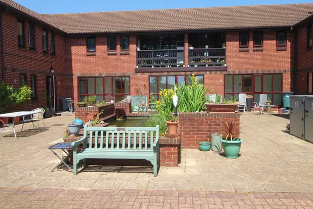 Hamble Lane, Hamble, Southampton, SO31 4QE, photo 1