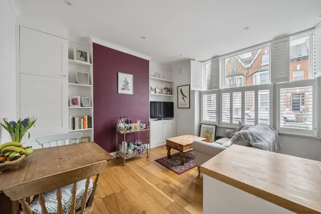 Photo 3 — Deronda Road, Herne Hill, London, SE24