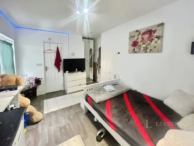 Cowper Street, Luton, LU1, photo 2