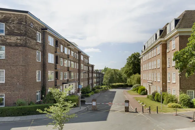Avenue Road, St John's Wood, NW8, photo 1