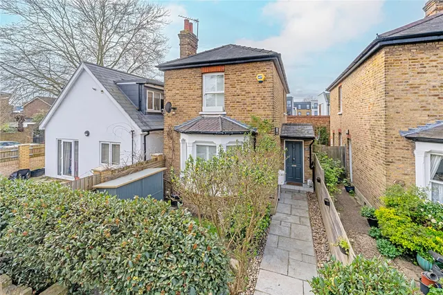 Church Road, Teddington, TW11 8QH, photo 1