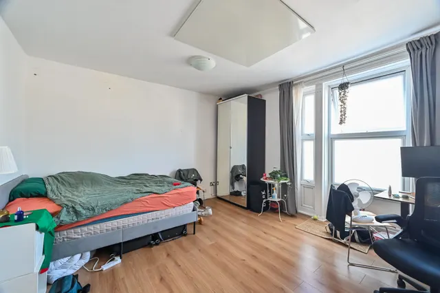 Photo 2 — 232b Bethnal Green Road, London