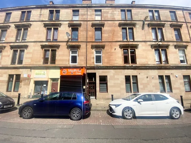 1 bedroom flat, Old Dumbarton Road, Glasgow, G3