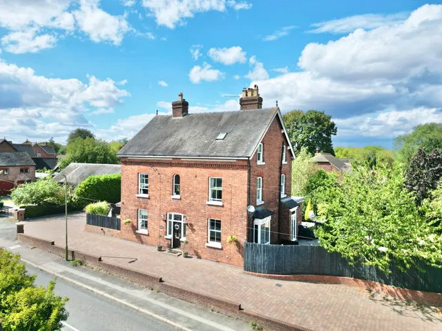 Prospect Road, Market Drayton, TF9, photo 1