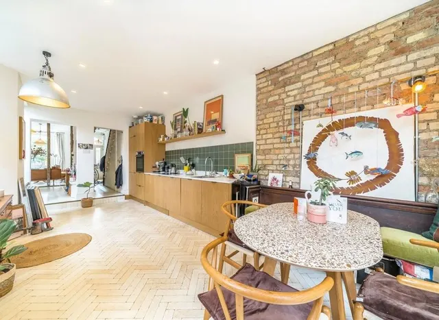 Photo 3 — Durrington Road, Clapton, E5
