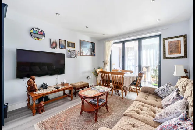 Foxley Lane, Purley, CR8, photo 2