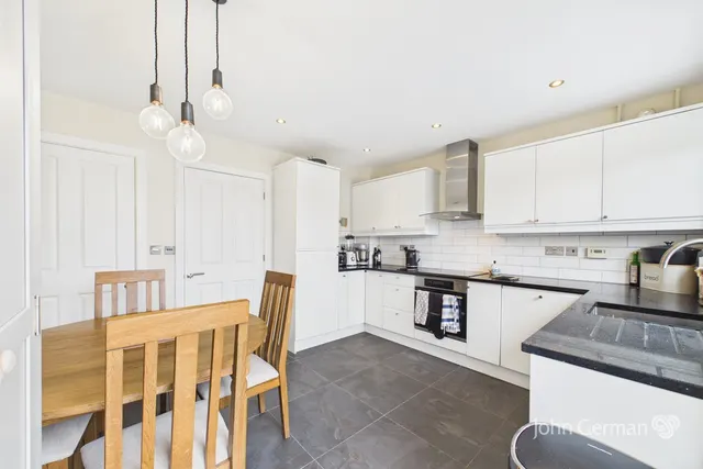 Beacon Road, Rolleston-on-Dove, photo 2