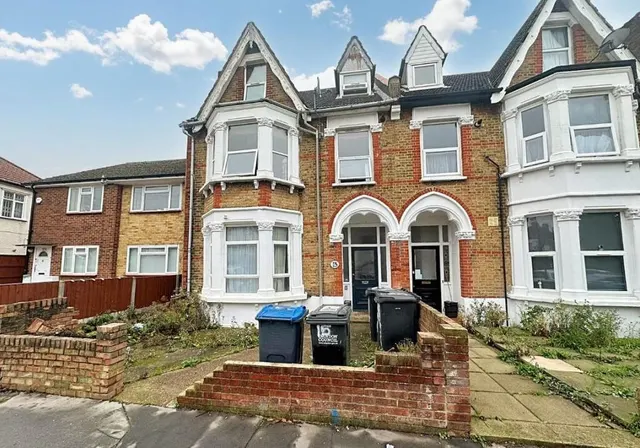 Oliver Avenue, South Norwood, photo 1