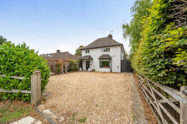 Pulborough Road, Storrington, RH20, photo 1