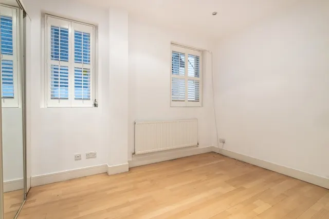 Greencroft Gardens, London, NW6, photo 3