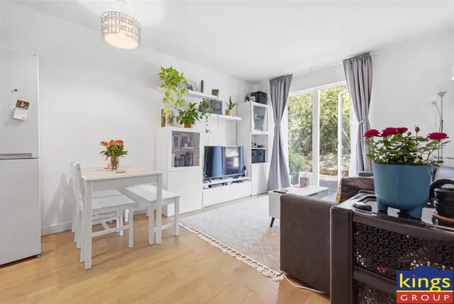 Gainsford Road, London, photo 2