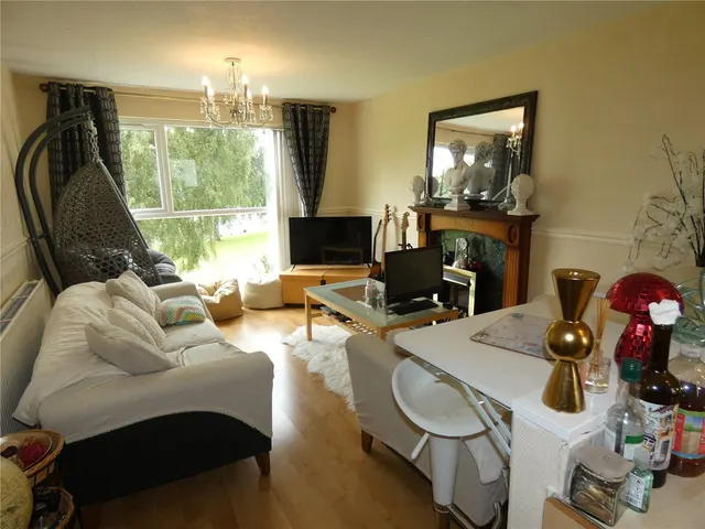 Ffordd Garnedd, Y Felinheli, LL56, photo 3