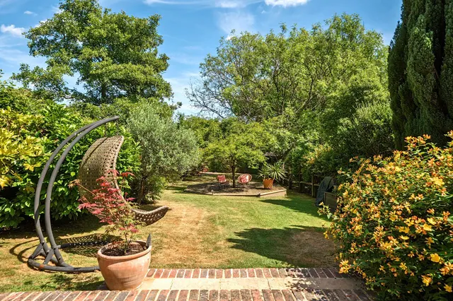Verdley Place, Fernhurst, GU27, photo 2