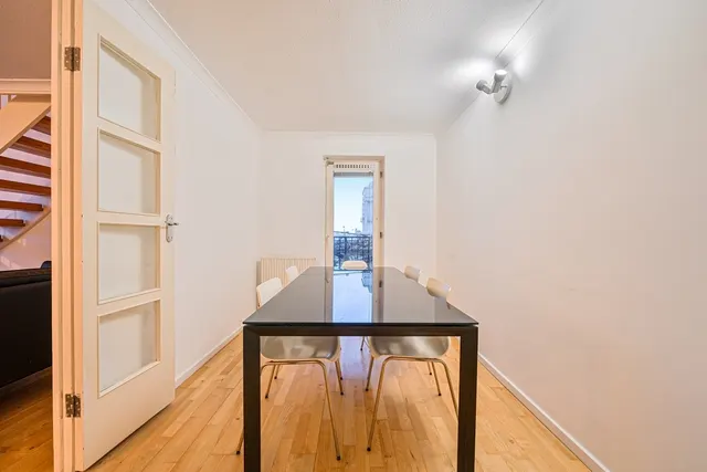 Queen of Denmark Court, Rotherhithe, SE16, photo 3