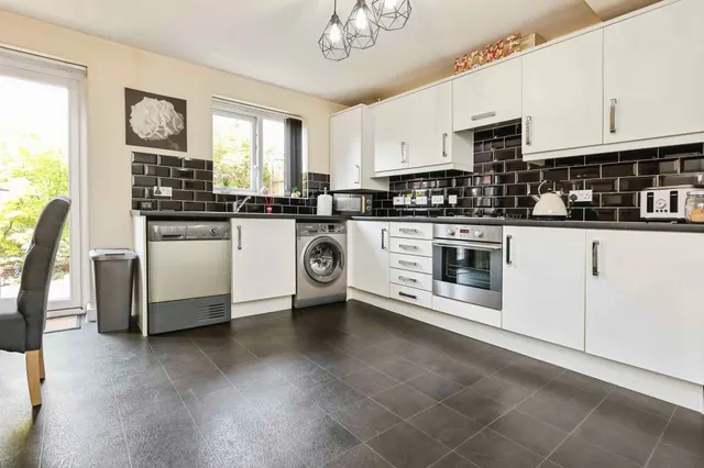 Auckland Drive, Birmingham, B36, photo 3