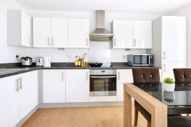 Photo 3 — Ballantyne Drive, Essex, Colchester, CO2 8XZ