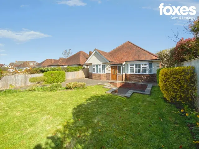 Castle Lane West, Bournemouth, BH8, photo 2