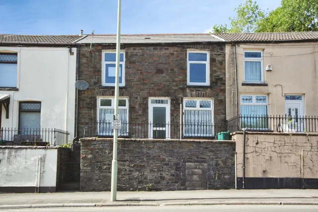 Ystrad Road, Pentre, CF41, photo 1