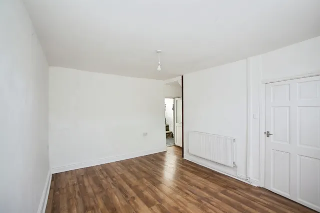 Ystrad Road, Pentre, CF41, photo 2