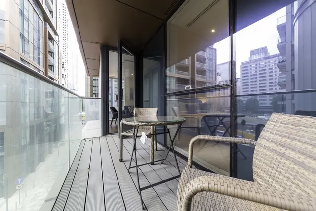 Photo 3 — Maine Tower, Canary Wharf, London
