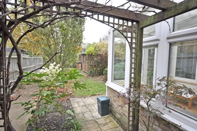 Nassau Road, Barnes, SW13, photo 3