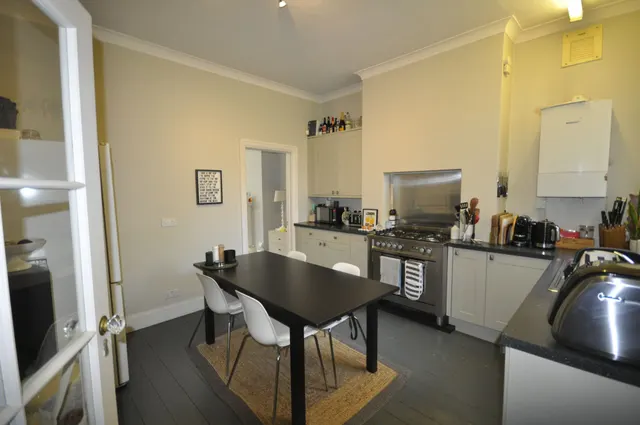 Nassau Road, Barnes, SW13, photo 1