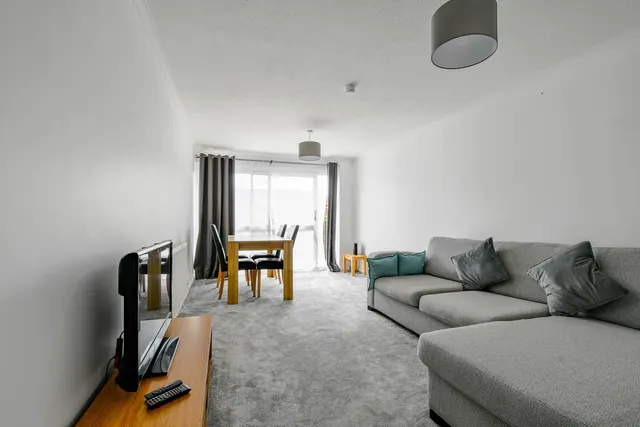 Noel Murless Drive, Newmarket, CB8, photo 3