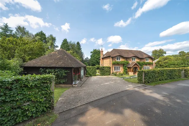 Spinney Lane, West Chiltington, RH20, photo 1