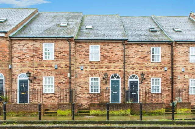 Chicheley Cottages Kettering, NN14, photo 1