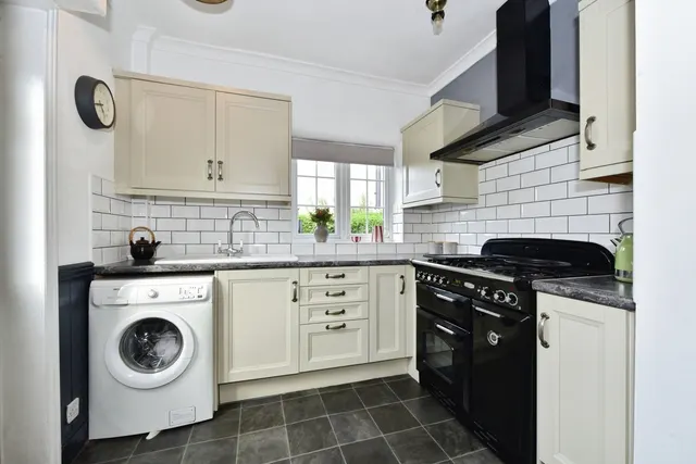Photo 2 — Westthorpe Road, Killamarsh, Sheffield, Derbyshire, S21