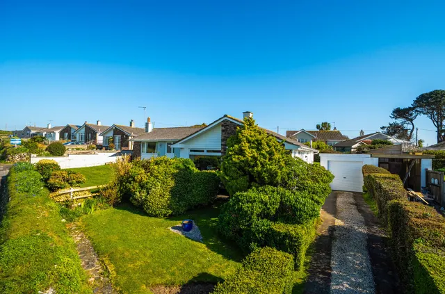 Tolponds Road, Porthleven, TR13