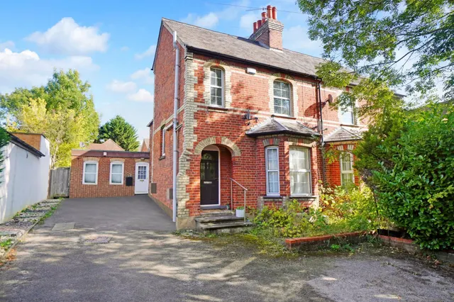 London Road, High Wycombe, HP11, photo 1