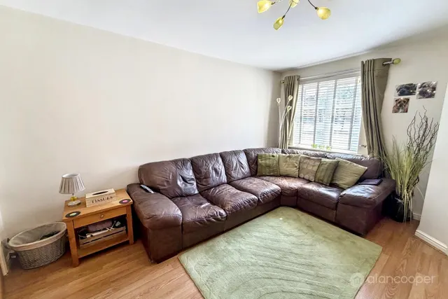 Packwood Close, Maple Park, CV11, photo 2