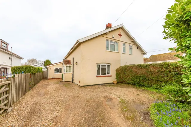 Photo 3 — 35, Marsh Common Road, Pilning, Bristol, BS35 4JY