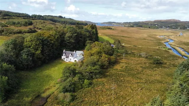 Torr A'Chlachainn House, Inc Old Byre Heritage Centre, Dervaig, Isle of Mull, PA75 6QR, photo 1