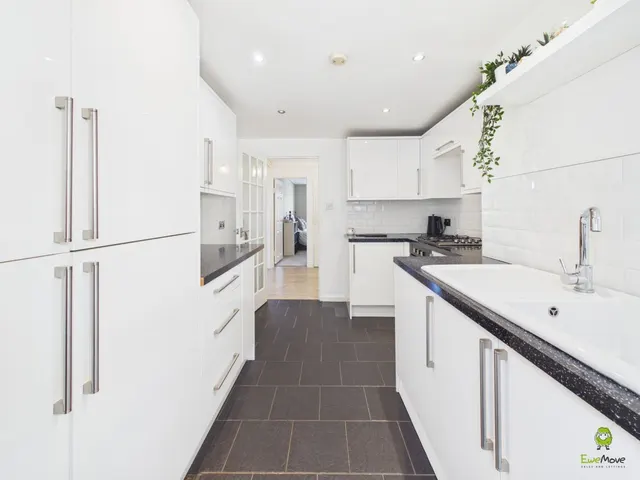 Marden Crescent, Bexley, DA5, photo 3