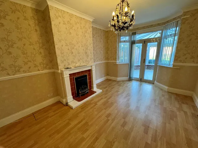 Brampton Avenue, Hall Green, B28, photo 2