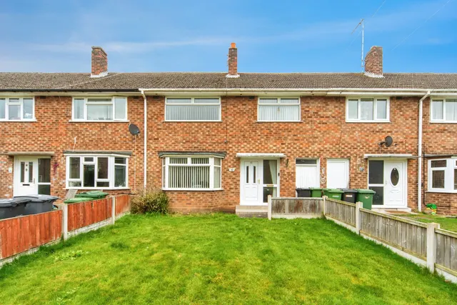 Lowfields Close, Wirral, photo 1