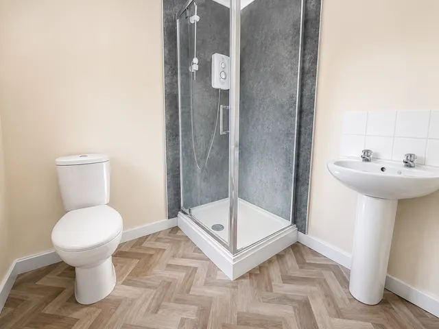 Aire Terrace, Castleford, WF10, photo 3