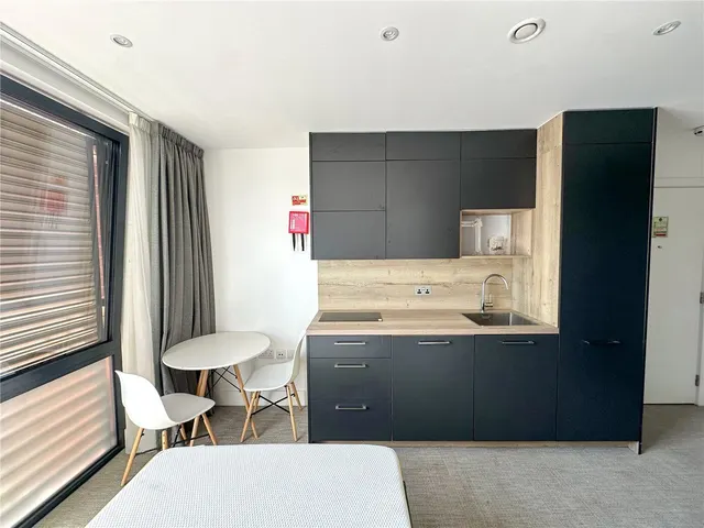 Woodlands Road, Harrow, HA1, photo 2