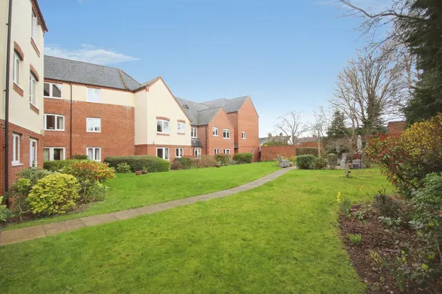 Coventry Road, Warwick, photo 1