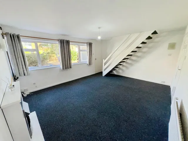Lynden Avenue, Nottingham, NG10, photo 2