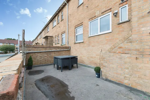 Gillam Road, Bournemouth, BH10, photo 1