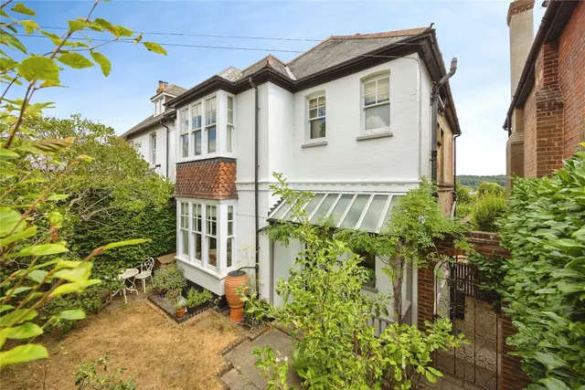 Nightingale Road, Godalming, GU7, photo 1