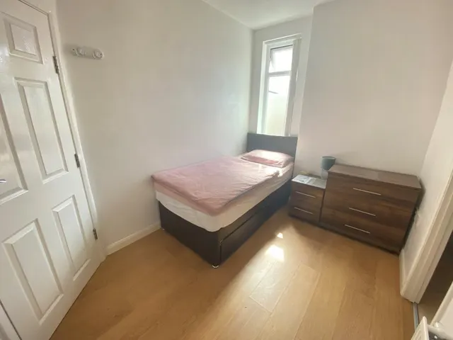 Eastfield Road, Leicester, LE3, photo 2