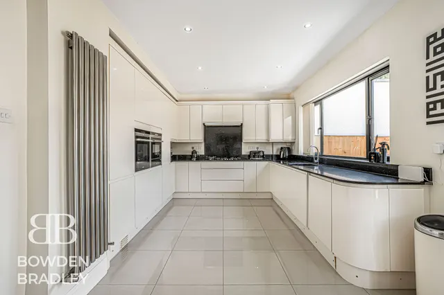 Grasmere Gardens, Ilford, IG4, photo 1