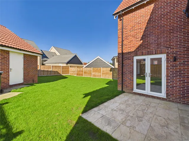 Ethelwold Drive, Wickham Market, IP13, photo 2